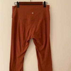 Lulu lemon Align Crop 21”, Size 10,Great condition
